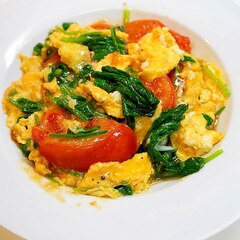ほうれん草と卵とトマトの中華炒め レシピ 作り方 By 黒豆2810 楽天レシピ ほうれん草と卵とトマトの中華炒め レシピ 作り方 By 黒豆2810 楽天レシピ